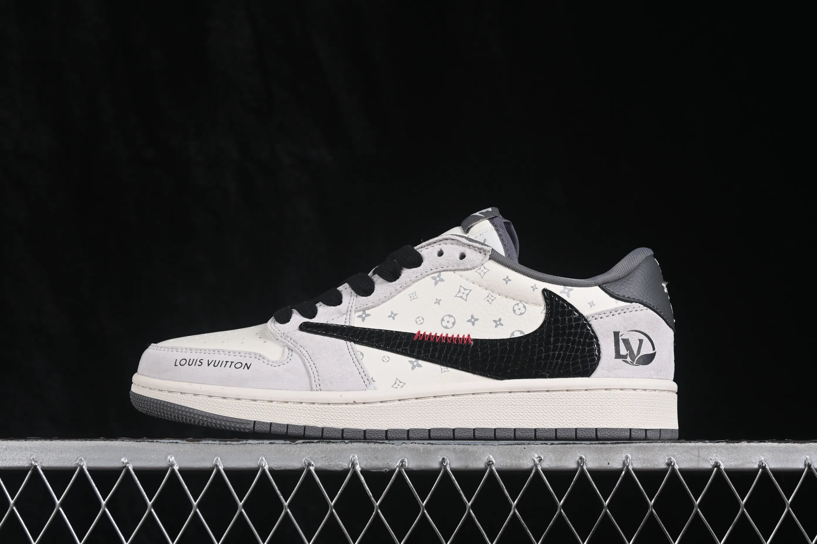 All categories Air Jordan Jordan series basketball shoes Air Jordan 1 Low High-end customized low-top sneakers Travis Scott x Fragment Design x Air Jordan 1 Low OG SP AJ1 Joe 1 joint model low-top cultural casual sneakers CW6688-121